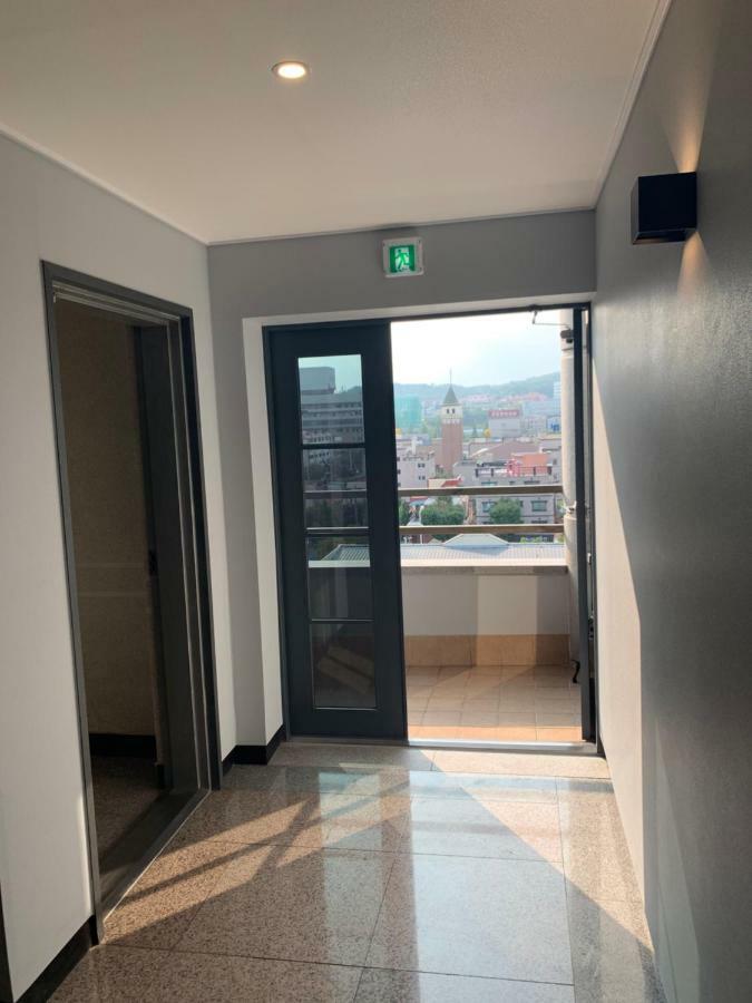 פוהאנג Hotel Palace מראה חיצוני תמונה