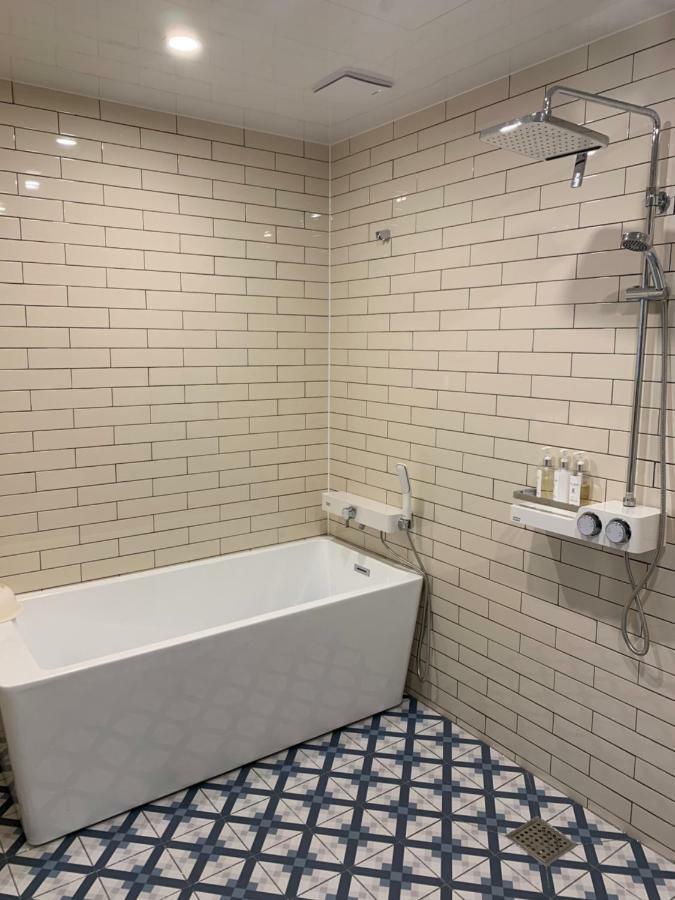 פוהאנג Hotel Palace מראה חיצוני תמונה