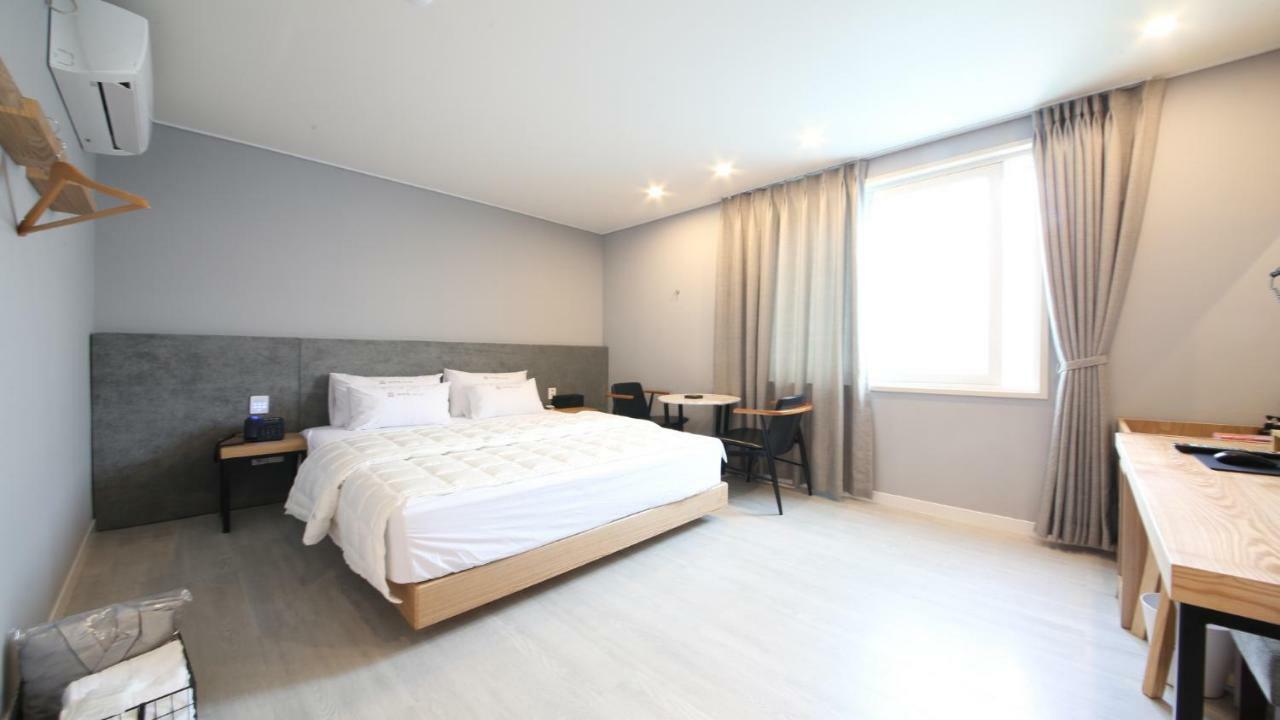 פוהאנג Hotel Palace מראה חיצוני תמונה