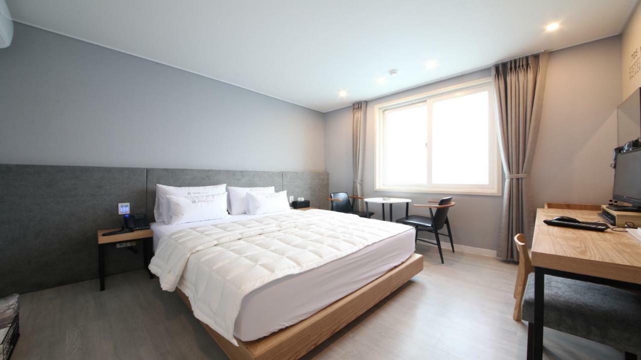 פוהאנג Hotel Palace מראה חיצוני תמונה